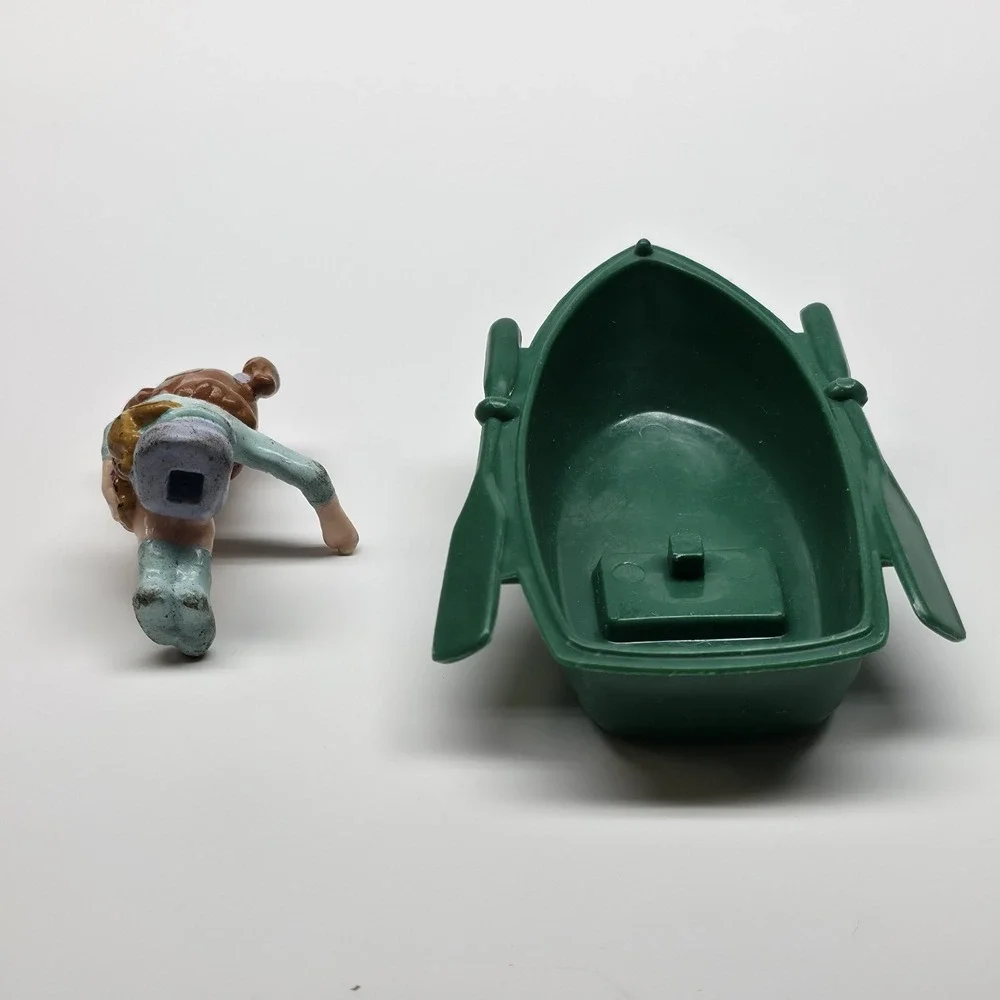 Disney Oliver and Company Jenny in Green Boat 2